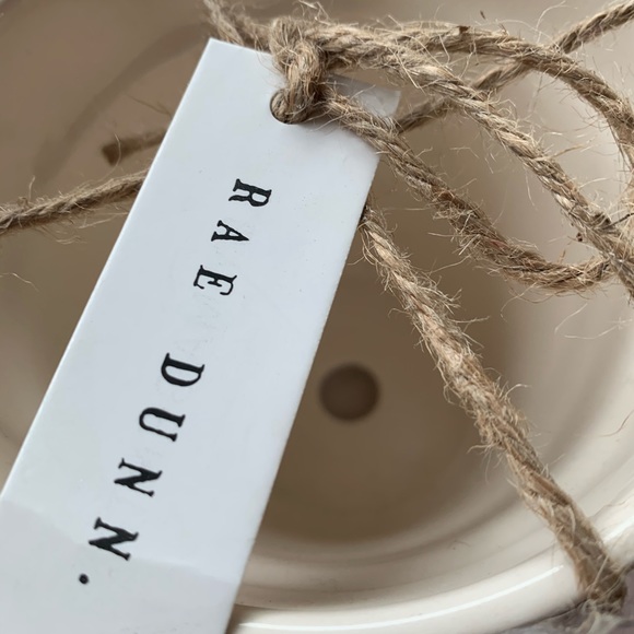 Flower pot - Picture 2 of 2